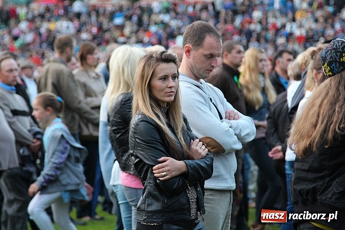 Zdjęcie w galerii na portalu naszraciborz.pl: Spóźniony, ale zawsze zachwycający Bajm wiadomości z regionu