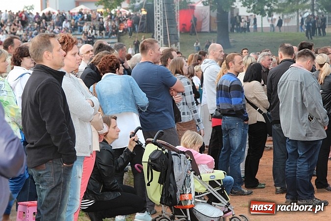 Zdjęcie w galerii na portalu naszraciborz.pl: Spóźniony, ale zawsze zachwycający Bajm wiadomości z regionu
