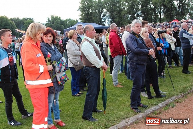 Zdjęcie w galerii na portalu naszraciborz.pl: Spóźniony, ale zawsze zachwycający Bajm wiadomości z regionu