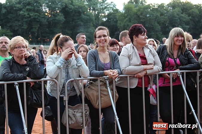 Zdjęcie w galerii na portalu naszraciborz.pl: Spóźniony, ale zawsze zachwycający Bajm wiadomości z regionu