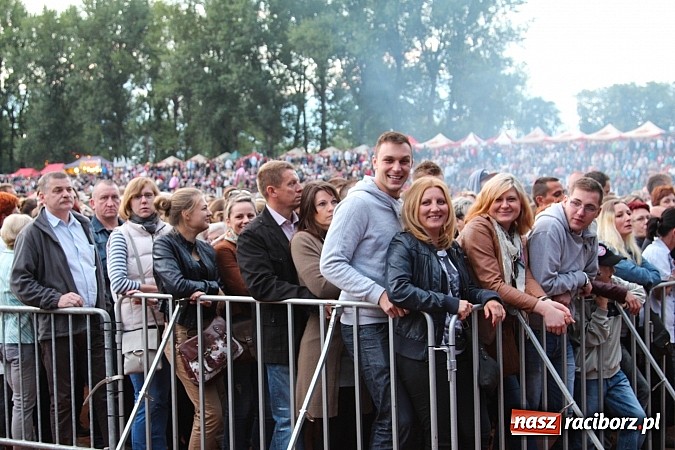 Zdjęcie w galerii na portalu naszraciborz.pl: Spóźniony, ale zawsze zachwycający Bajm wiadomości z regionu
