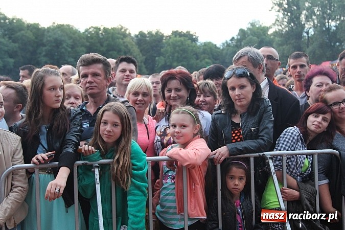 Zdjęcie w galerii na portalu naszraciborz.pl: Spóźniony, ale zawsze zachwycający Bajm wiadomości z regionu