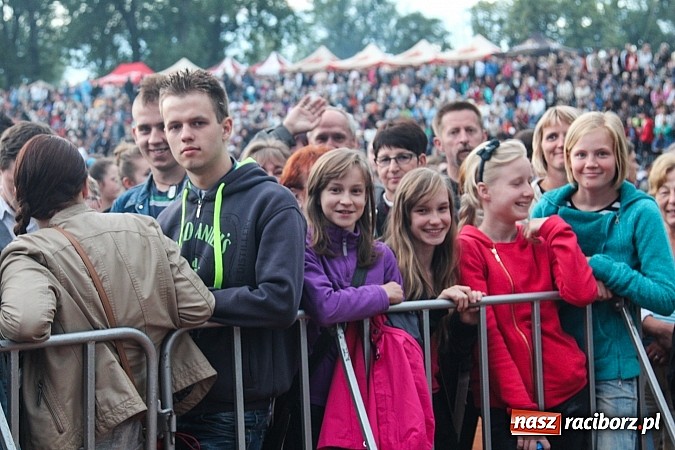 Zdjęcie w galerii na portalu naszraciborz.pl: Spóźniony, ale zawsze zachwycający Bajm wiadomości z regionu