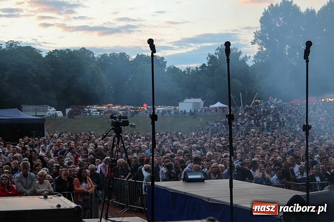 Zdjęcie w galerii na portalu naszraciborz.pl: Spóźniony, ale zawsze zachwycający Bajm wiadomości z regionu