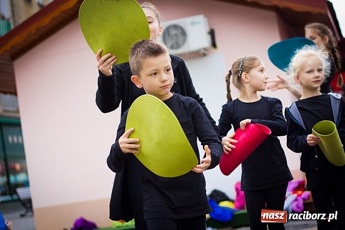 Zdjęcie w galerii na portalu naszraciborz.pl: Teatry uliczne na Dni Raciborza  wiadomości z regionu