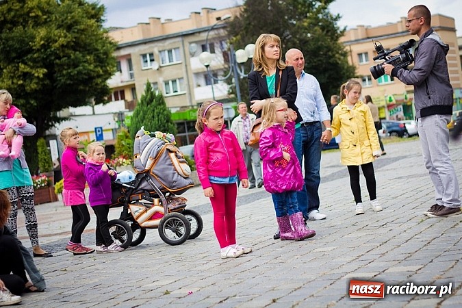 Zdjęcie w galerii na portalu naszraciborz.pl: Teatry uliczne na Dni Raciborza  wiadomości z regionu