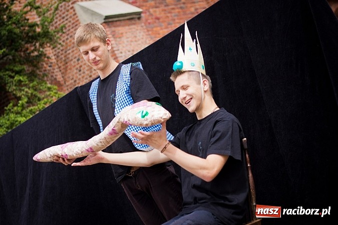 Zdjęcie w galerii na portalu naszraciborz.pl: Teatry uliczne na Dni Raciborza  wiadomości z regionu