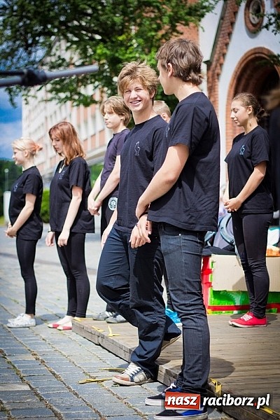 Zdjęcie w galerii na portalu naszraciborz.pl: Teatry uliczne na Dni Raciborza  wiadomości z regionu