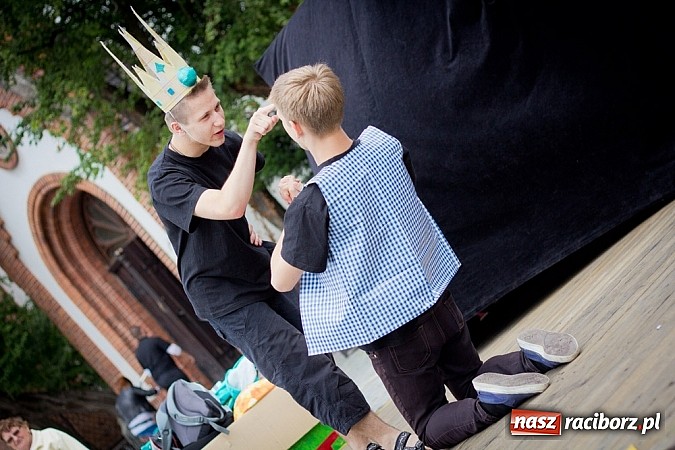 Zdjęcie w galerii na portalu naszraciborz.pl: Teatry uliczne na Dni Raciborza  wiadomości z regionu