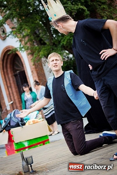 Zdjęcie w galerii na portalu naszraciborz.pl: Teatry uliczne na Dni Raciborza  wiadomości z regionu