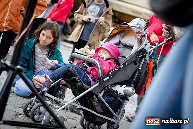 Zdjęcie w galerii na portalu naszraciborz.pl: Teatry uliczne na Dni Raciborza  wiadomości z regionu