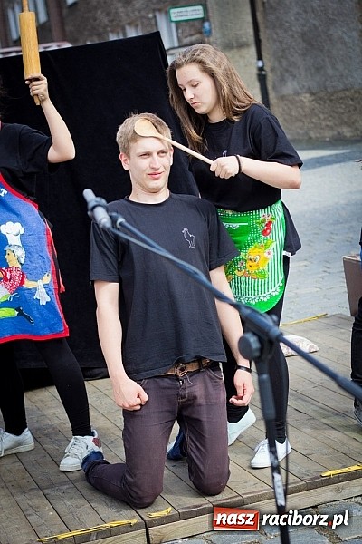Zdjęcie w galerii na portalu naszraciborz.pl: Teatry uliczne na Dni Raciborza  wiadomości z regionu