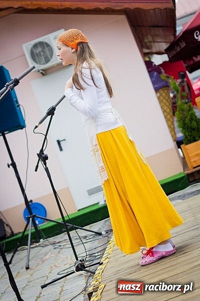Zdjęcie w galerii na portalu naszraciborz.pl: Teatry uliczne na Dni Raciborza  wiadomości z regionu
