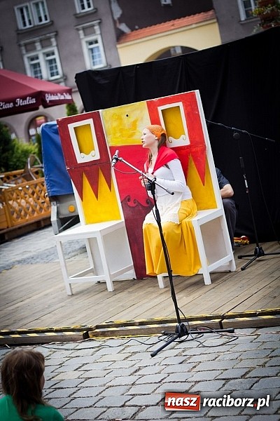 Zdjęcie w galerii na portalu naszraciborz.pl: Teatry uliczne na Dni Raciborza  wiadomości z regionu