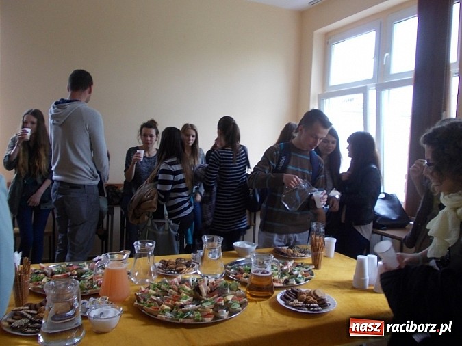 Zdjęcie w galerii na portalu naszraciborz.pl: Filologia słowiańska realizuje czesko-polski projekt wiadomości z regionu