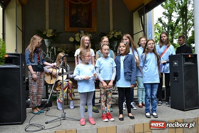 Zdjęcie w galerii na portalu naszraciborz.pl: Spotkanie z Afryką w Sanktuarium Matki Bożej wiadomości z regionu