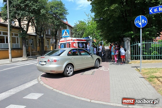 Zdjęcie w galerii na portalu naszraciborz.pl: Nastolatka potrącona na przejściu dla pieszych wiadomości z regionu