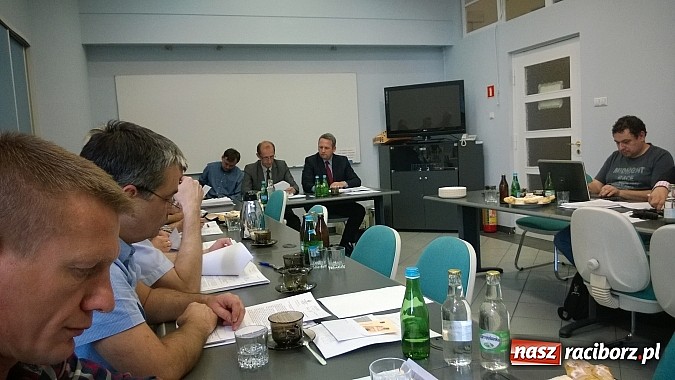 Zdjęcie w galerii na portalu naszraciborz.pl: Słodkie pożegnanie przewodniczącego Mandrysza wiadomości z regionu