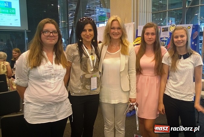 Zdjęcie w galerii na portalu naszraciborz.pl: Uczniowie z projektem Nędza na weekend w Warszawie! wiadomości z regionu