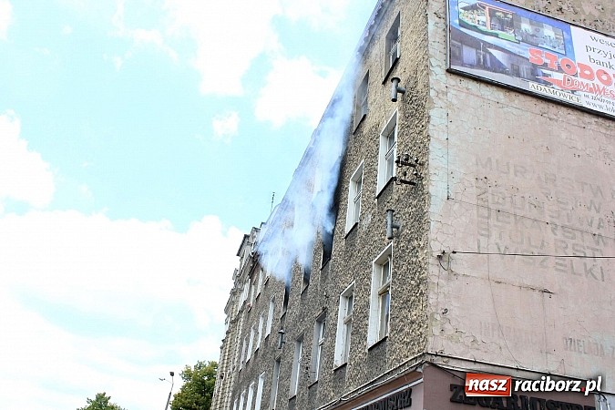 Zdjęcie w galerii na portalu naszraciborz.pl: 20 tys. zł strat po pożarze mieszkania na Opawskiej wiadomości z regionu