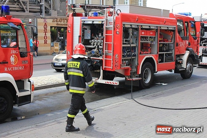 Zdjęcie w galerii na portalu naszraciborz.pl: 20 tys. zł strat po pożarze mieszkania na Opawskiej wiadomości z regionu