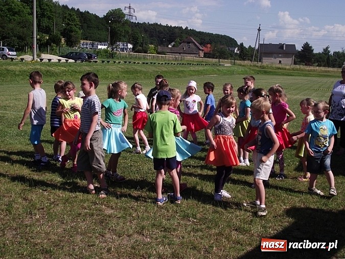 Zdjęcie w galerii na portalu naszraciborz.pl: Przedszkole nr 16: Piknik rodzinny na sportowo wiadomości z regionu