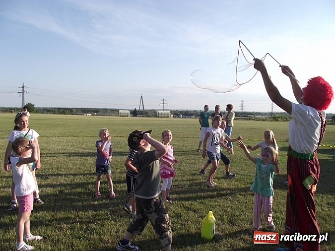 Zdjęcie w galerii na portalu naszraciborz.pl: Przedszkole nr 16: Piknik rodzinny na sportowo wiadomości z regionu