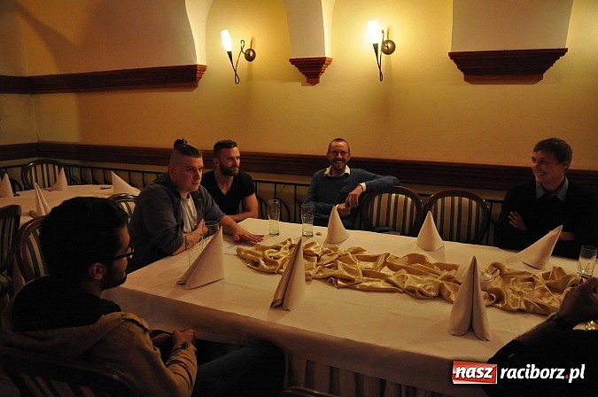 Zdjęcie w galerii na portalu naszraciborz.pl: Niektórzy myśleli, że Korwin-Mikke przyjedzie. Nowa Prawica tworzy struktury w Raciborzu wiadomości z regionu