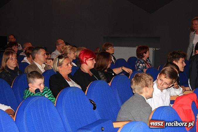 Zdjęcie w galerii na portalu naszraciborz.pl: W Strzesze odbyła się Gala Laureatów SP 18 wiadomości z regionu