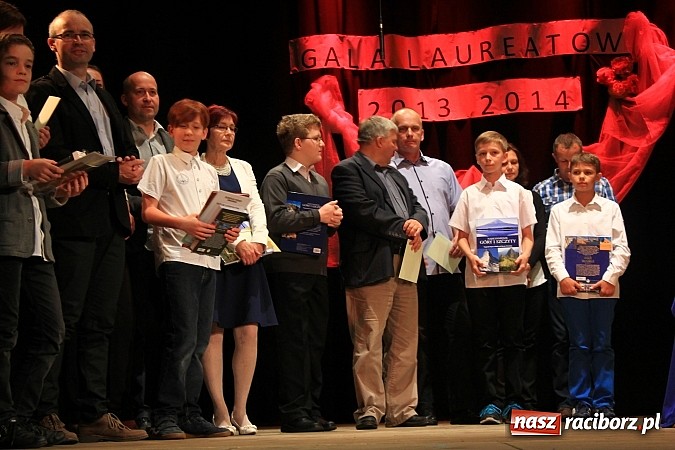 Zdjęcie w galerii na portalu naszraciborz.pl: W Strzesze odbyła się Gala Laureatów SP 18 wiadomości z regionu