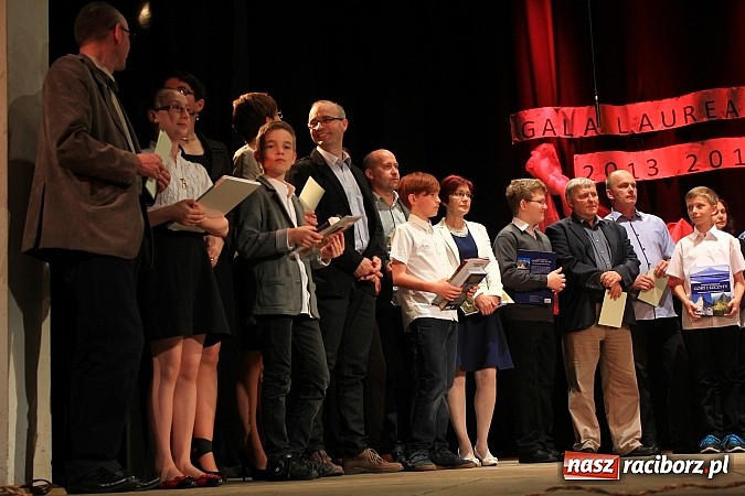 Zdjęcie w galerii na portalu naszraciborz.pl: W Strzesze odbyła się Gala Laureatów SP 18 wiadomości z regionu