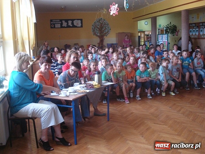 Zdjęcie w galerii na portalu naszraciborz.pl: Gminny przegląd piosenki anglo- i niemieckojęzycznej  wiadomości z regionu