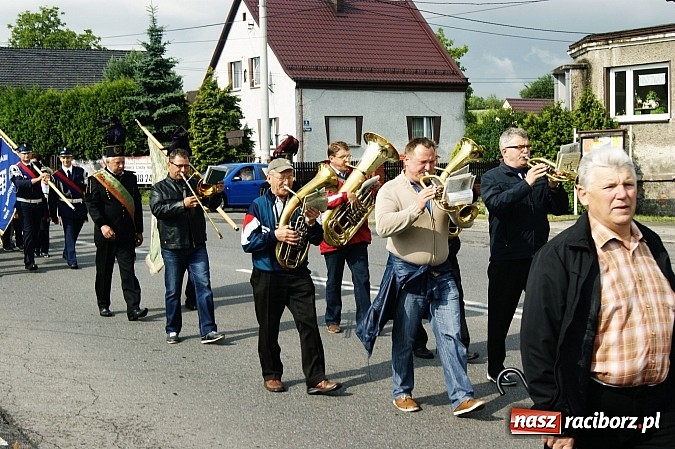 Zdjęcie w galerii na portalu naszraciborz.pl: Bieńkowiczanie po raz kolejny poszli dziękować Matce Bożej wiadomości z regionu
