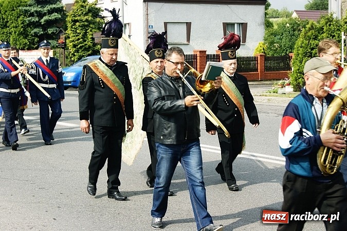 Zdjęcie w galerii na portalu naszraciborz.pl: Bieńkowiczanie po raz kolejny poszli dziękować Matce Bożej wiadomości z regionu
