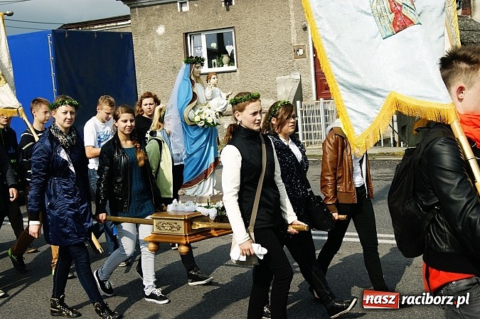 Zdjęcie w galerii na portalu naszraciborz.pl: Bieńkowiczanie po raz kolejny poszli dziękować Matce Bożej wiadomości z regionu