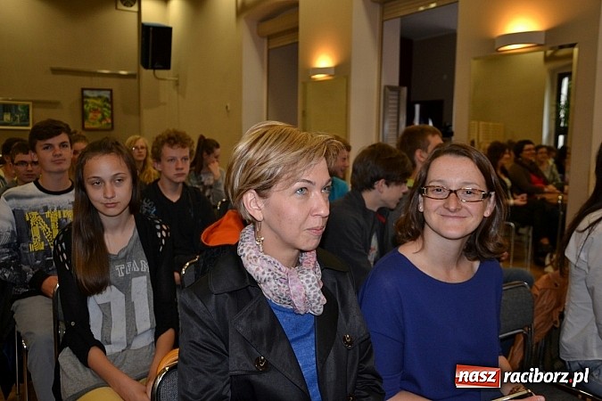 Zdjęcie w galerii na portalu naszraciborz.pl: W tworkowskim Centrum Kultury zaprezentowano nowy portal mapowy wiadomości z regionu