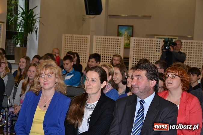 Zdjęcie w galerii na portalu naszraciborz.pl: W tworkowskim Centrum Kultury zaprezentowano nowy portal mapowy wiadomości z regionu