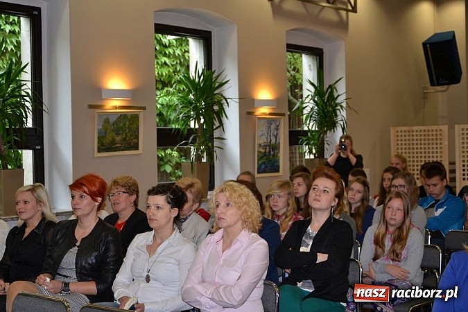 Zdjęcie w galerii na portalu naszraciborz.pl: W tworkowskim Centrum Kultury zaprezentowano nowy portal mapowy wiadomości z regionu