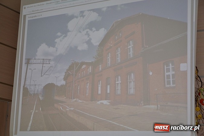 Zdjęcie w galerii na portalu naszraciborz.pl: W tworkowskim Centrum Kultury zaprezentowano nowy portal mapowy wiadomości z regionu