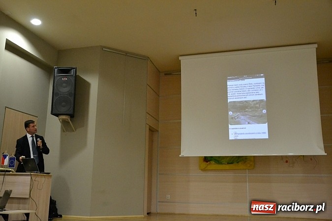 Zdjęcie w galerii na portalu naszraciborz.pl: W tworkowskim Centrum Kultury zaprezentowano nowy portal mapowy wiadomości z regionu