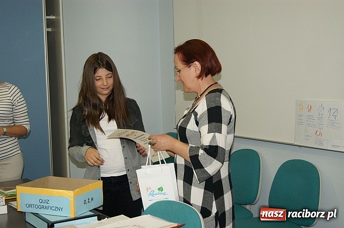 Zdjęcie w galerii na portalu naszraciborz.pl: Oni wiedzą jak oswoić ortografię wiadomości z regionu