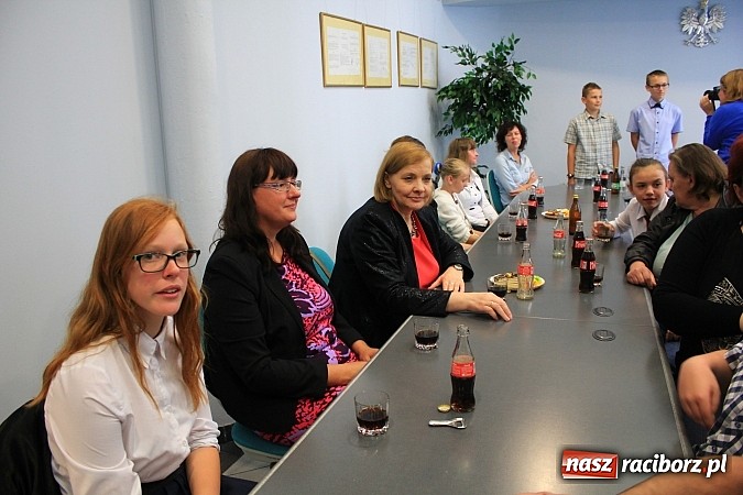 Zdjęcie w galerii na portalu naszraciborz.pl: Oni wiedzą jak oswoić ortografię wiadomości z regionu