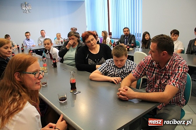 Zdjęcie w galerii na portalu naszraciborz.pl: Oni wiedzą jak oswoić ortografię wiadomości z regionu