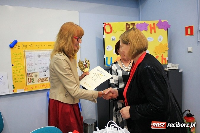 Zdjęcie w galerii na portalu naszraciborz.pl: Oni wiedzą jak oswoić ortografię wiadomości z regionu