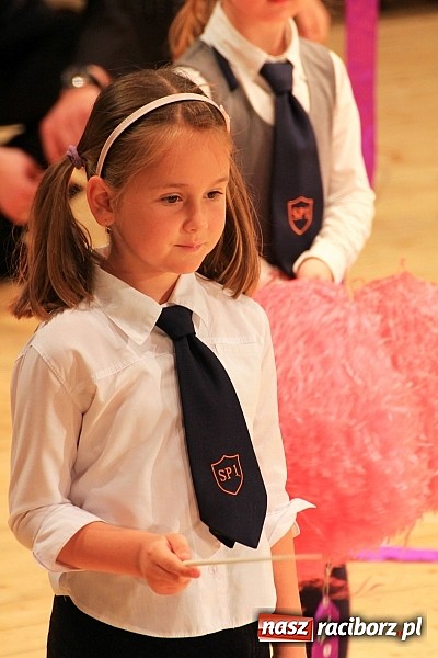 Zdjęcie w galerii na portalu naszraciborz.pl: SP 1: Podsumowanie roku szkolnego w RCK wiadomości z regionu