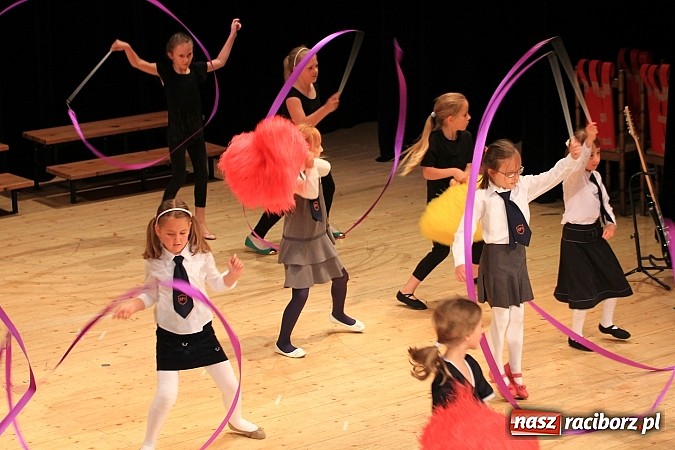 Zdjęcie w galerii na portalu naszraciborz.pl: SP 1: Podsumowanie roku szkolnego w RCK wiadomości z regionu