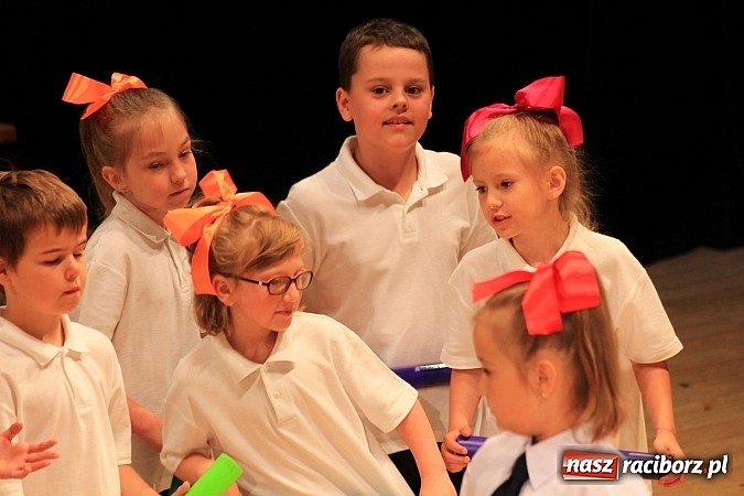 Zdjęcie w galerii na portalu naszraciborz.pl: SP 1: Podsumowanie roku szkolnego w RCK wiadomości z regionu