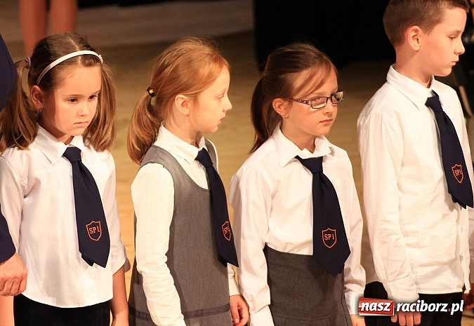 Zdjęcie w galerii na portalu naszraciborz.pl: SP 1: Podsumowanie roku szkolnego w RCK wiadomości z regionu