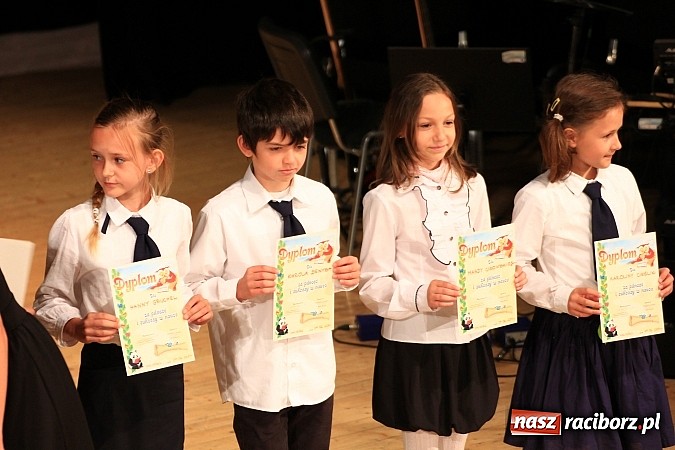 Zdjęcie w galerii na portalu naszraciborz.pl: SP 1: Podsumowanie roku szkolnego w RCK wiadomości z regionu