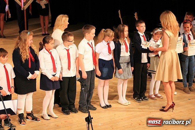 Zdjęcie w galerii na portalu naszraciborz.pl: SP 1: Podsumowanie roku szkolnego w RCK wiadomości z regionu
